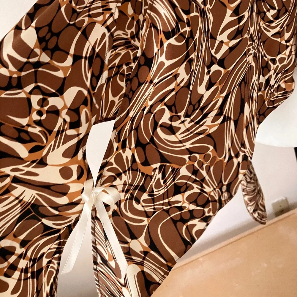 SILK HOLT RENFREW TOP - Picture 9 of 16